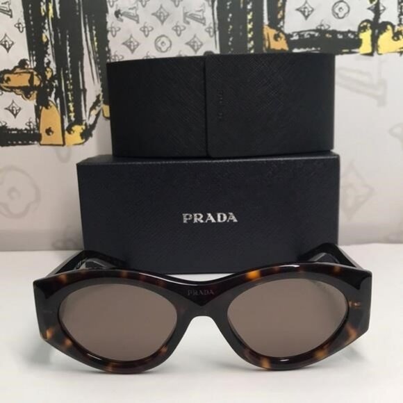 New Authentic Prada PR 20ZS Dark Brown Oval Ladies Sunglasses – 2AU06B 53 - Picture 7 of 12
